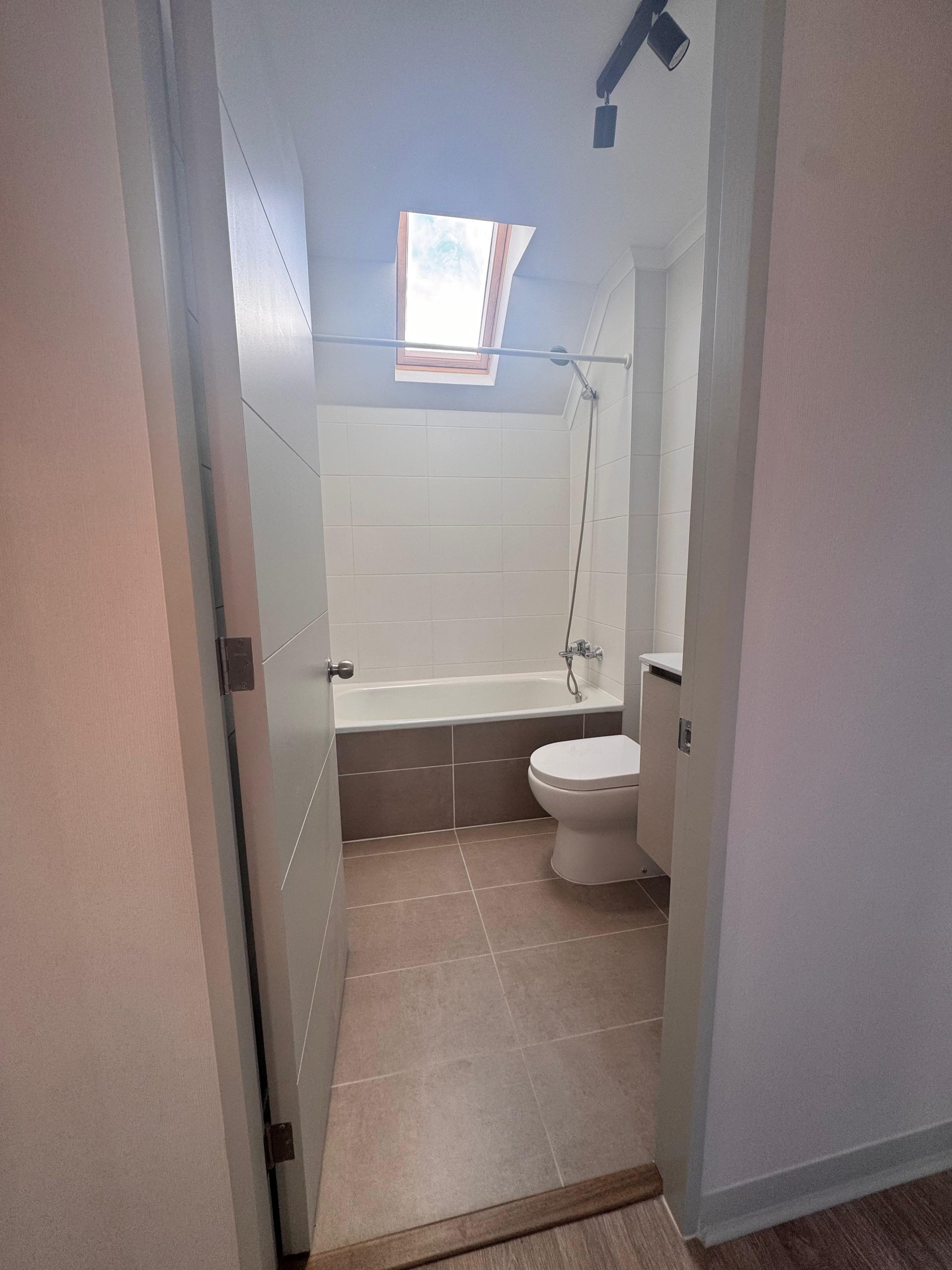 NO DISPONIBLE 🏡 ¡ARRIENDO CASA NUEVA SAN ANDRES DEL VALLE ! TALCAHUANO $1.200.000 - Imagen 12